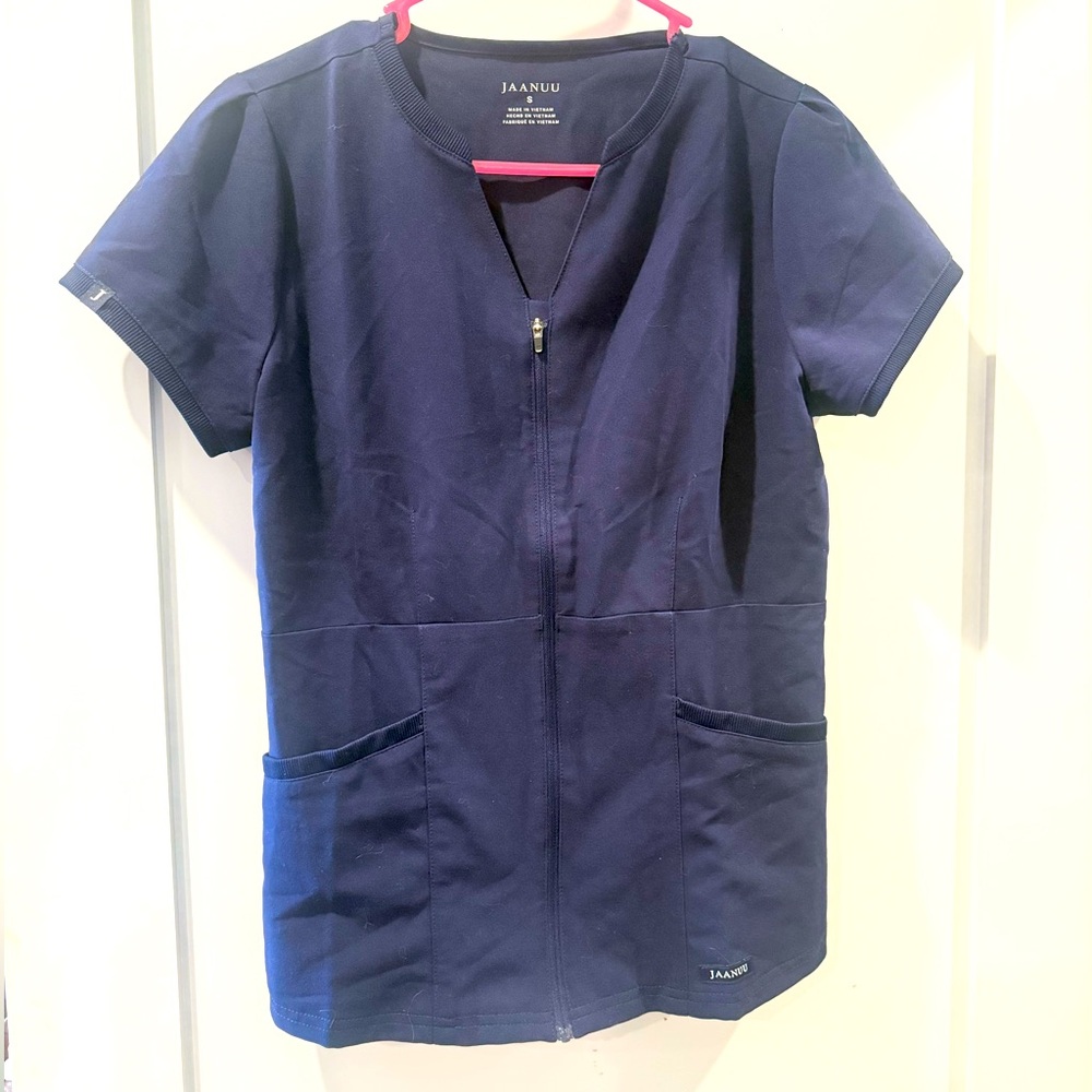 Navy Jaannuu Zip Up Scrub Top SMALL